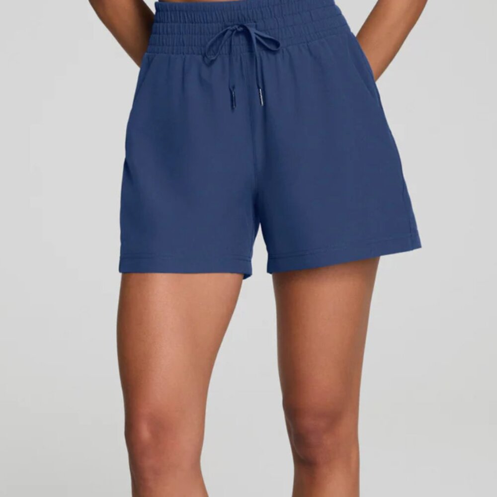 SPANX On the Move 4" Athleisure Shorts in Faded Indigo - XS - NWT